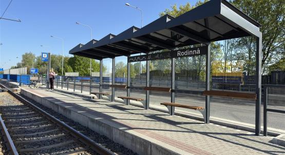 foto - tramvajová zastávka Rodinná 