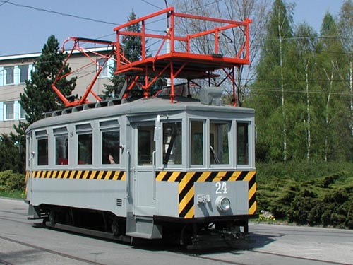 Pracovní motorový vůz č. 24