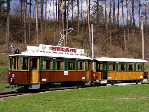 Tramvajový motorový vůz č. 25