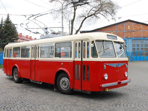 Trolejbus Škoda 8 Tr č. 29