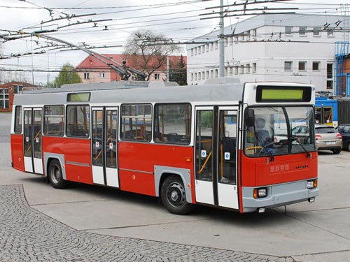 Trolejbus Škoda 17 Tr č. 3902
