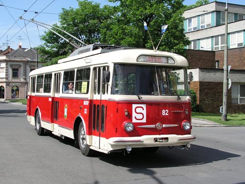 Trolejbus Škoda 9 Tr H č. 82