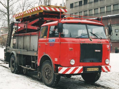 Pojízdná pracovní plošina Škoda 706 RTH č. 9237