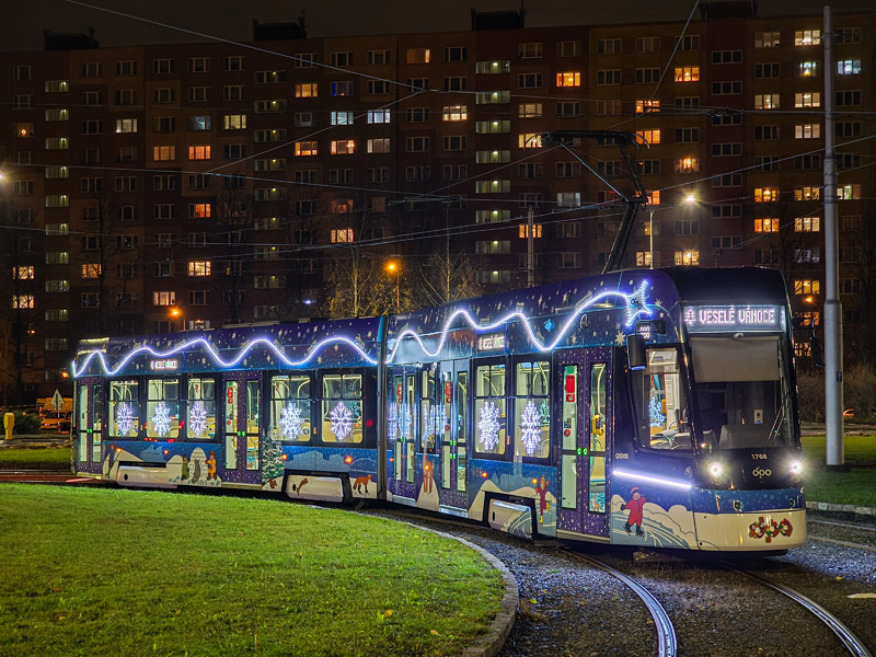 Ostravská vánoční tramvaj